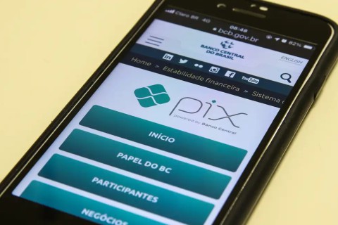 Pix acima de R$ 5 mil: entenda o que muda com novas regras de monitoramento da Receita Federal